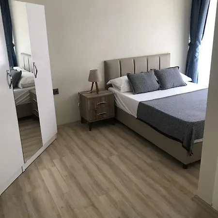 Fully Furnished Comfortable Flat In Smirne